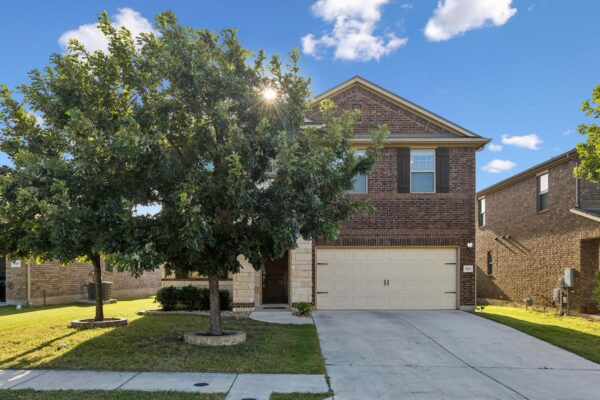 900 Myrna Bnd, Leander