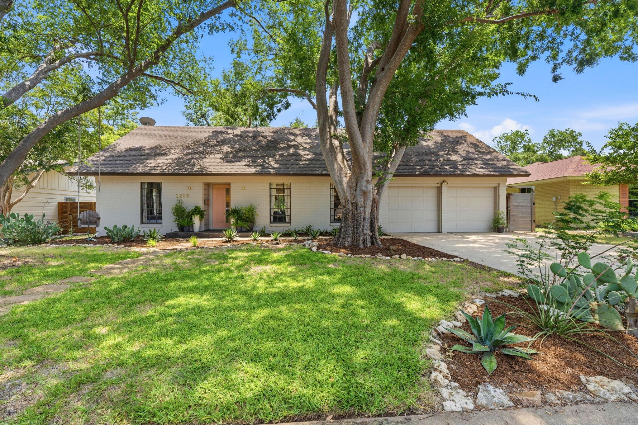 2205 Laramie Trl, Austin, TX 78745