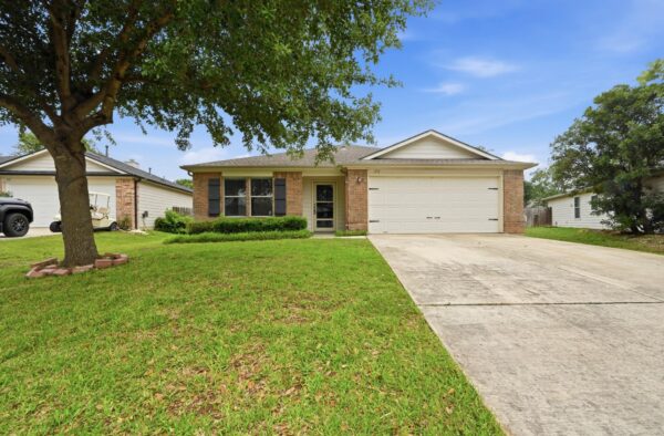 173 Tupelo Dr, Kyle
