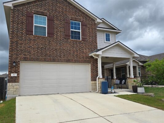 212 Yoakum St, Leander
