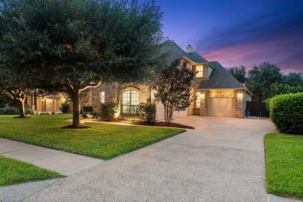 3807 Avery Woods Ln, Cedar Park