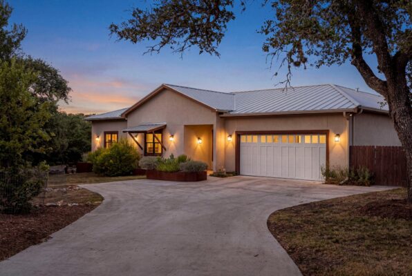 2713 Leslie Ln, San Marcos