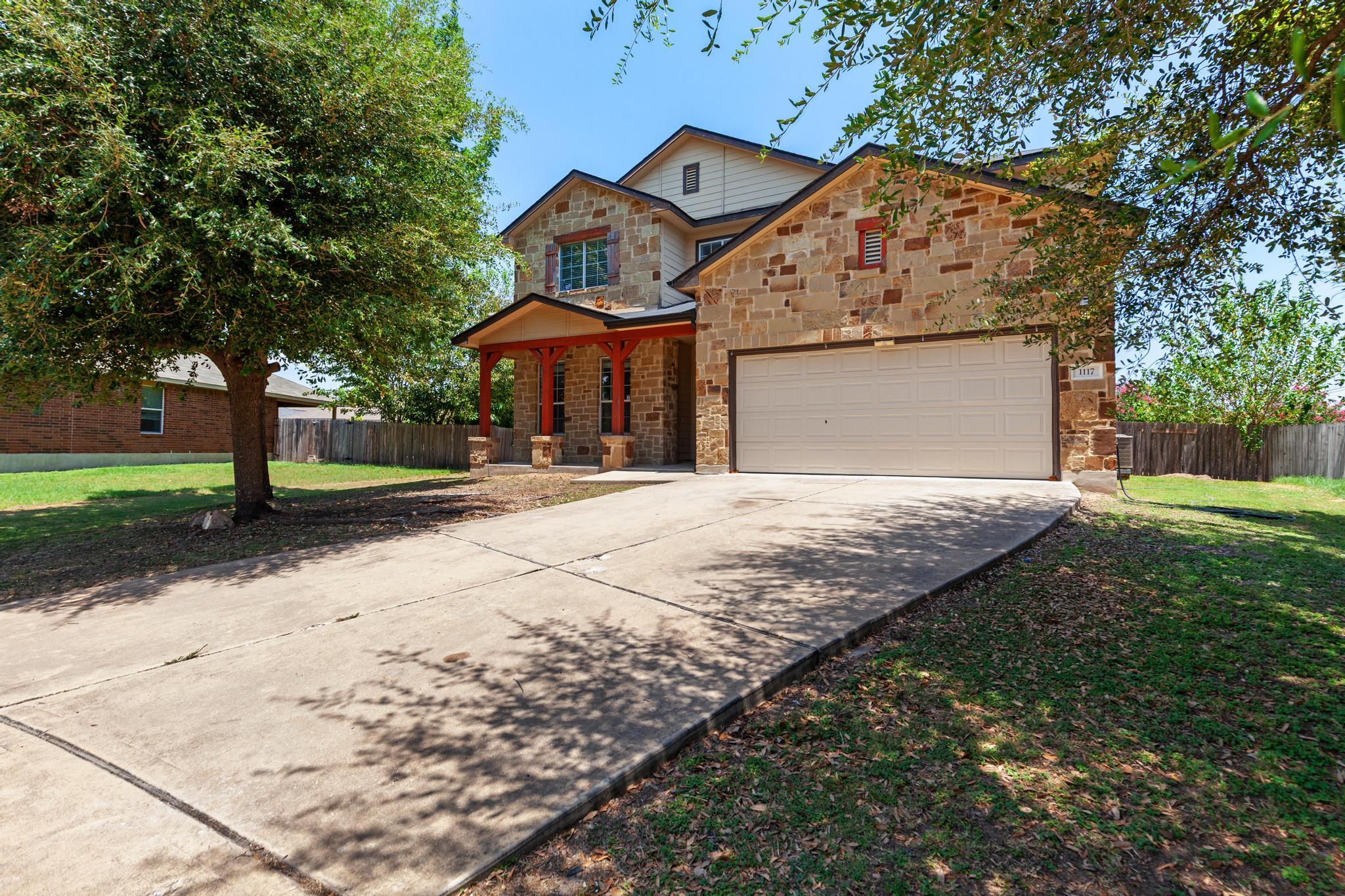1117 Cockrill Ct, Hutto, TX 78634