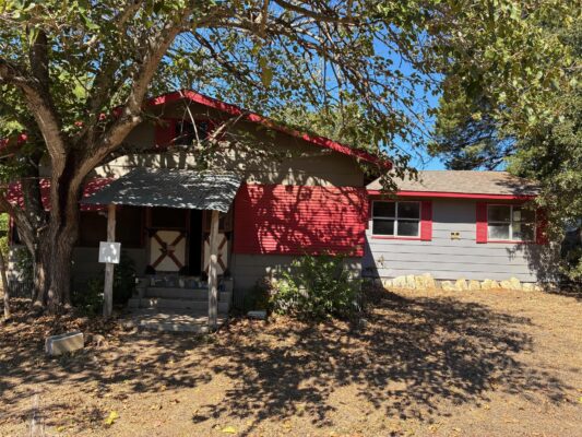 116 Flaming Oak Dr, Bastrop