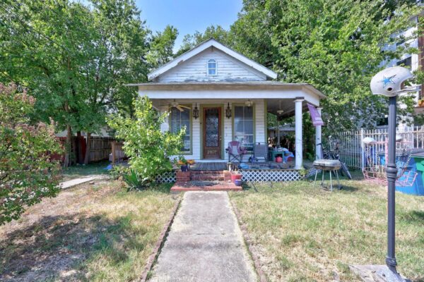 2907 E 5th St, Austin