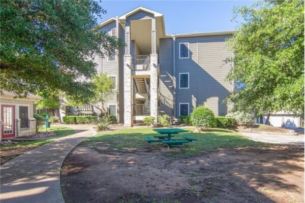 2320 Gracy Farms Ln #614, Austin