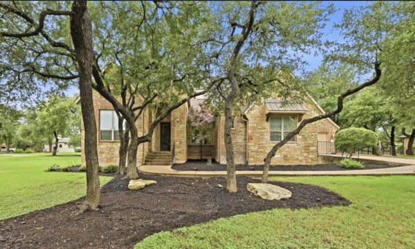 1003 Lucinda Ter, Georgetown