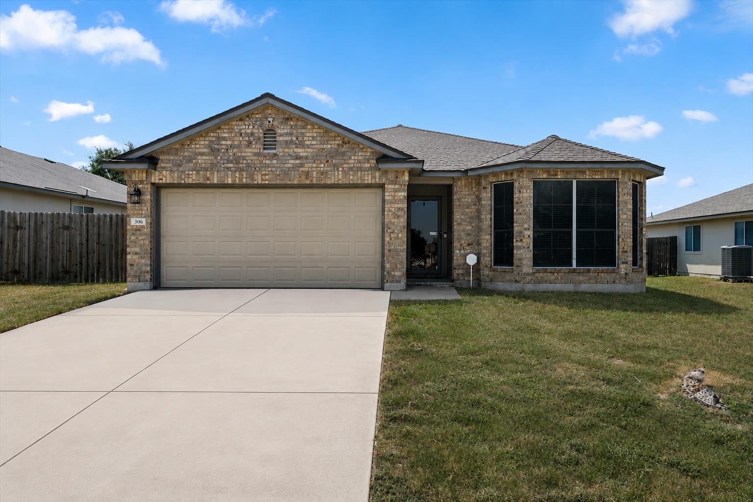 306 CRESTON St, Hutto, TX 78634