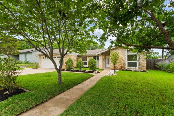 1608 Springer Ln, Austin