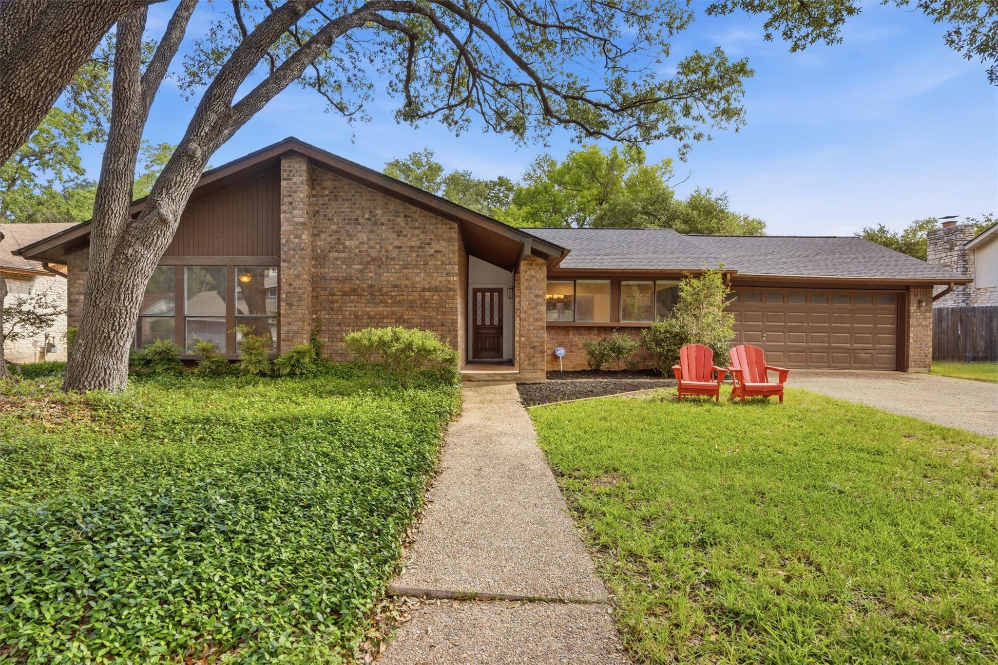 4835 Trail Crest Cir, Austin, TX 78735