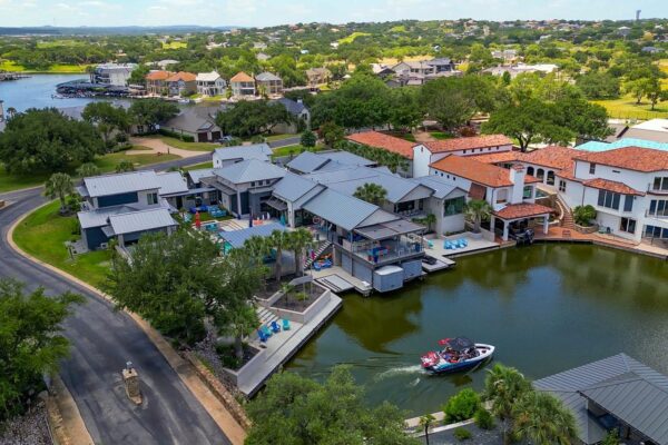 116 Wennmohs Pl, Horseshoe Bay