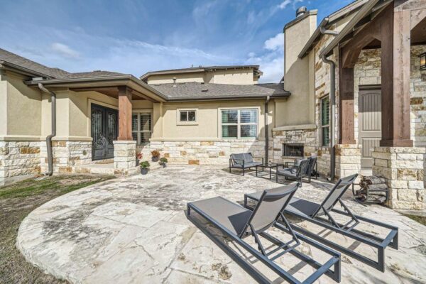 100 Dakota Dr, Georgetown