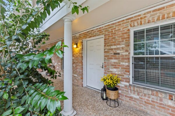 1240 Barton Hills Dr #108, Austin