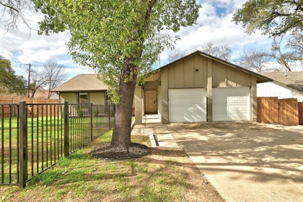 7210 Towering Oaks Dr, Austin