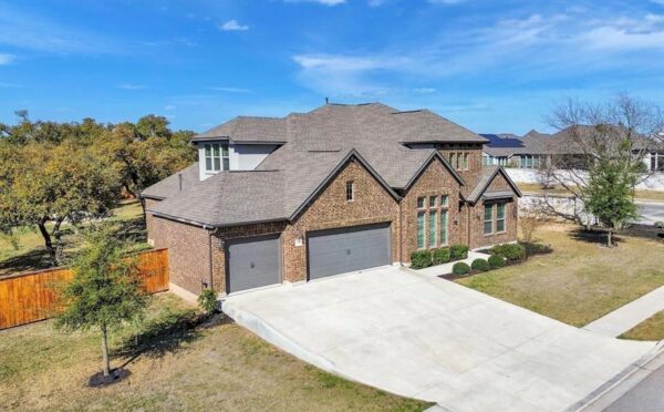 414 Painted Creek Way Way, Kyle