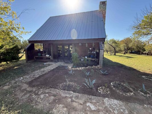 206 Topspin Dr, Spicewood