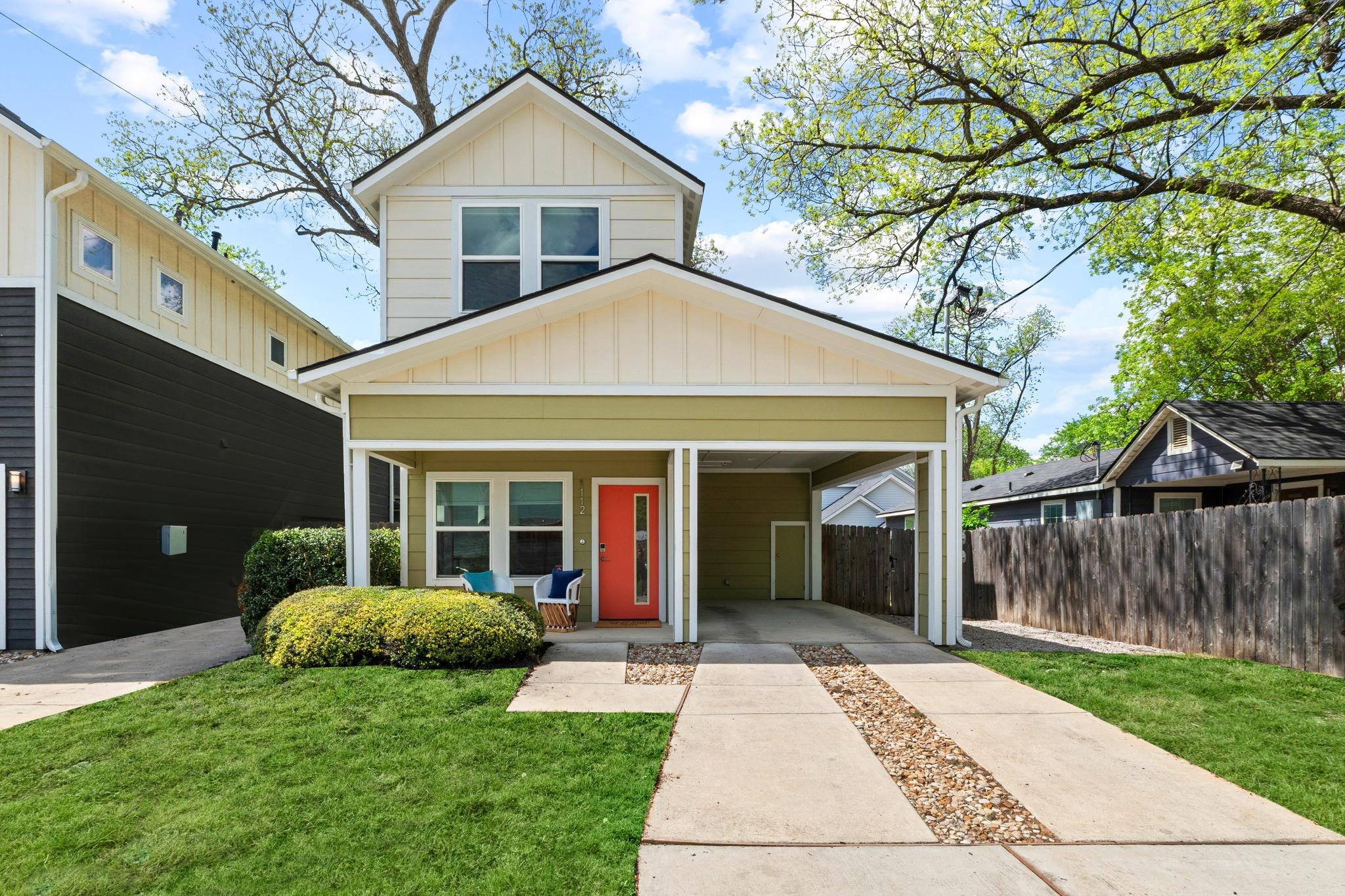 1112 Linden St #B, Austin