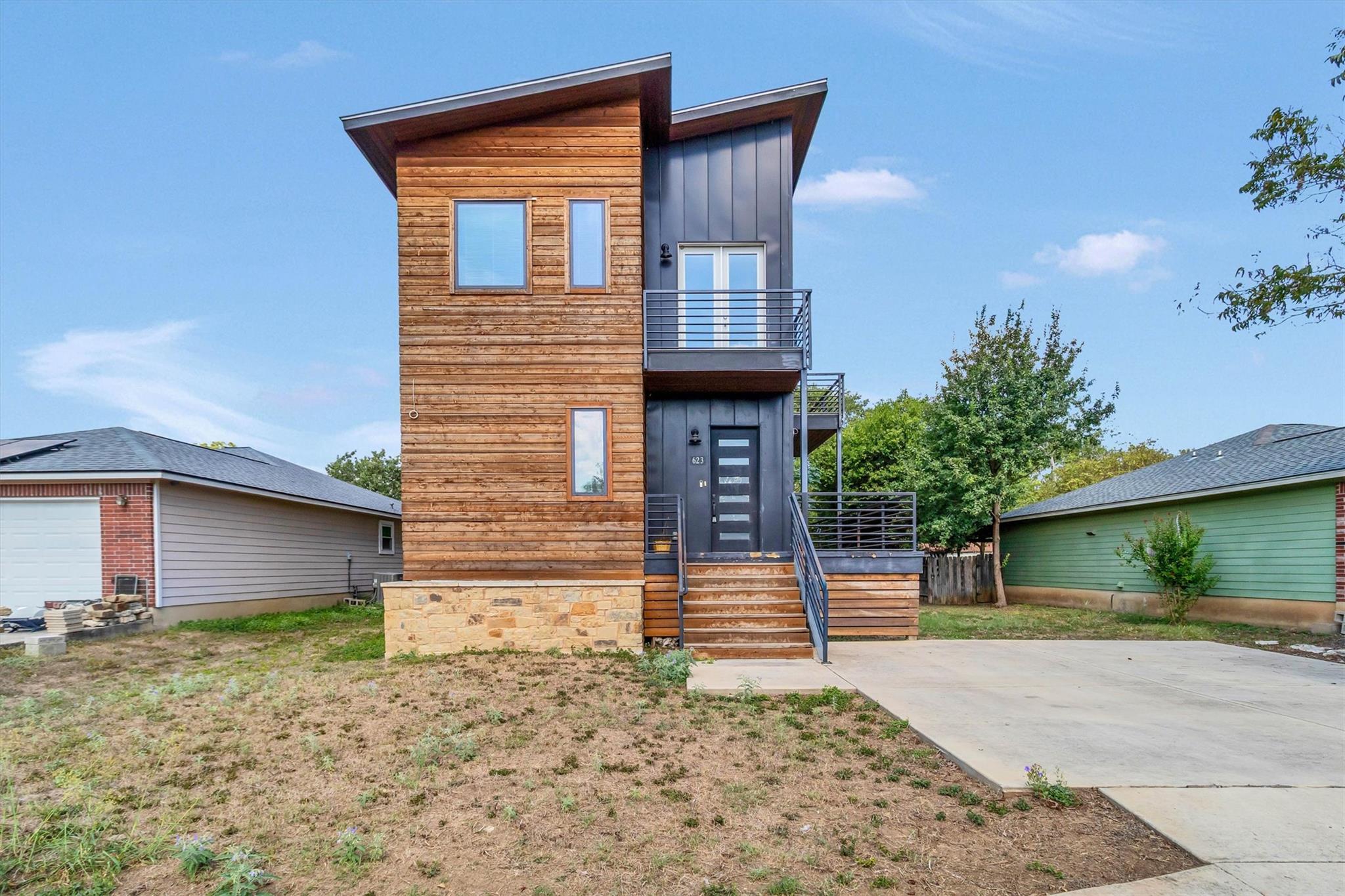 623 Sturgeon St, San Marcos, TX 78666