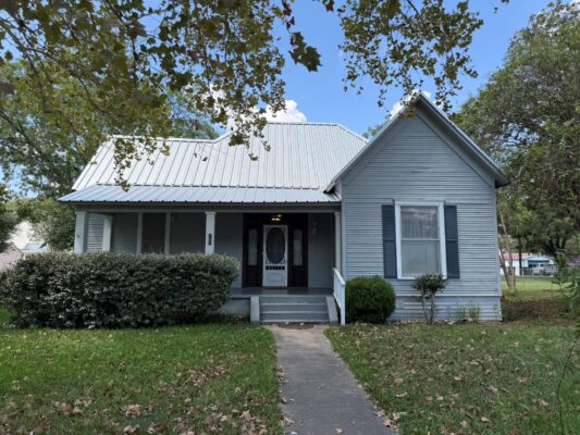 701 Garwood St, Smithville