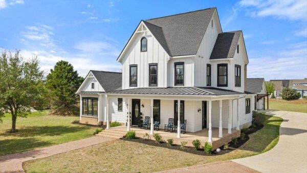 167 Vincas Shadow Ct, Driftwood