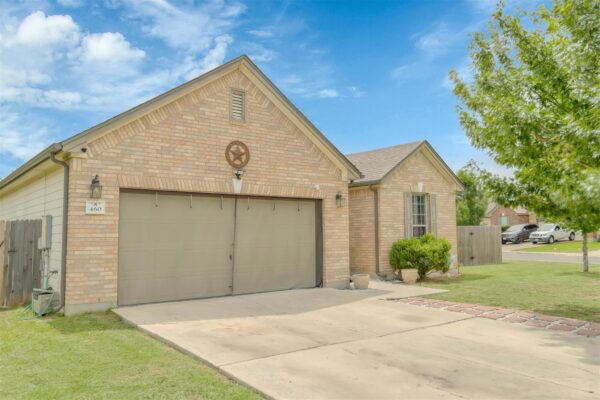 460 Waterleaf Blvd, Kyle