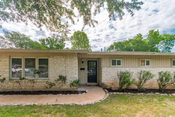 4507 Pack Saddle Pass, Austin
