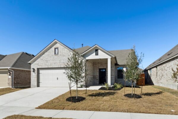 304 Bay Breeze Dr, Kyle
