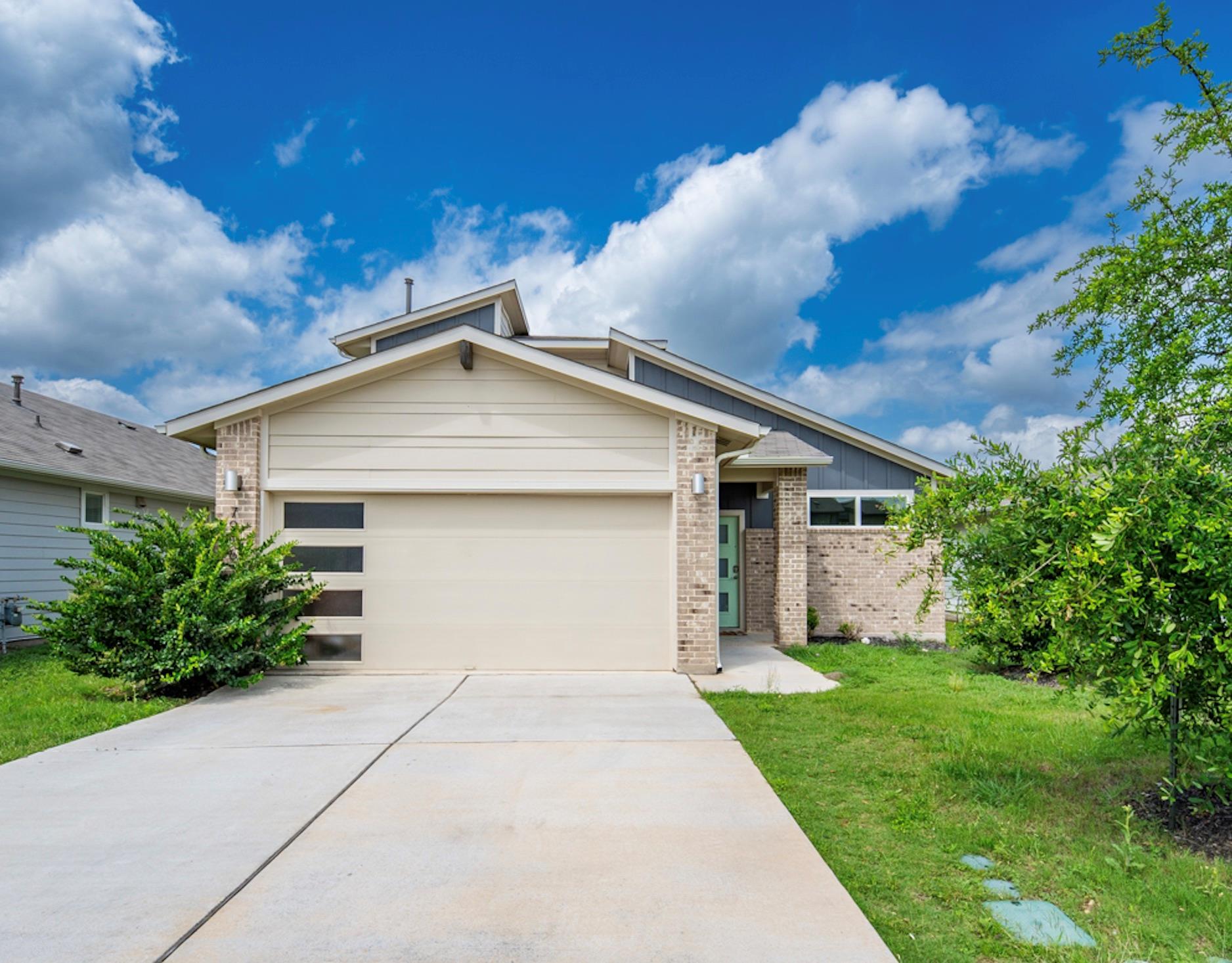 7916 City Top Blvd, Austin, TX 78724
