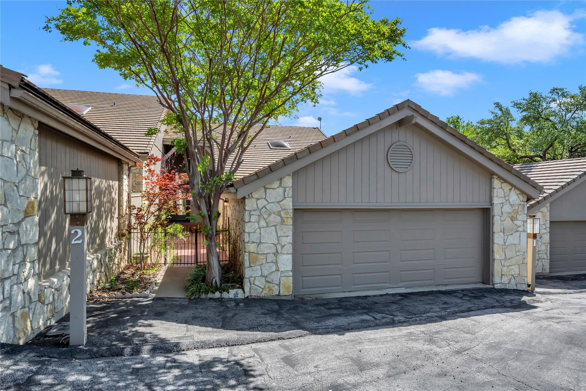 109 Lachite None #2, Horseshoe Bay, TX 78657
