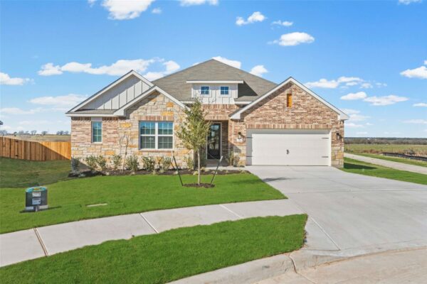 521 West Luna Blue Ln, Jarrell