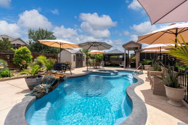212 Parkrose Dr, Buda