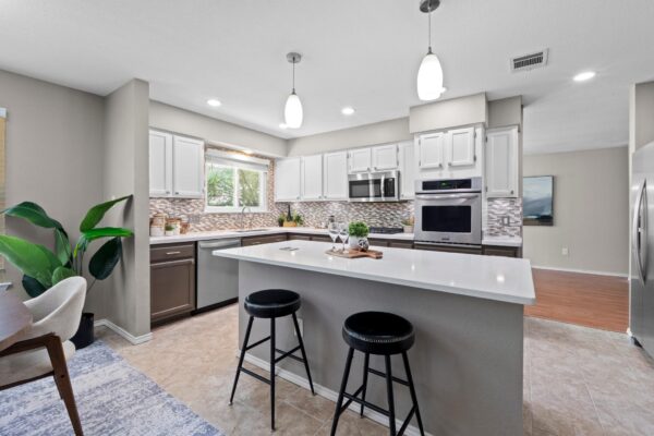 1401 Deer Ledge Trl, Cedar Park