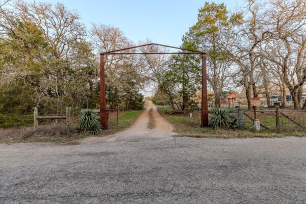 171 Split Rail Ln, Smithville