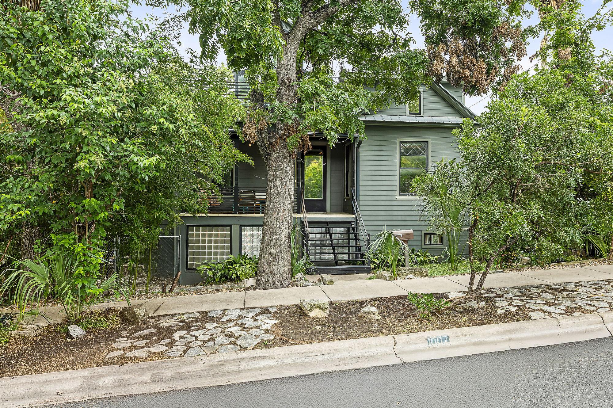 1007 E 8th St, Austin, TX 78702