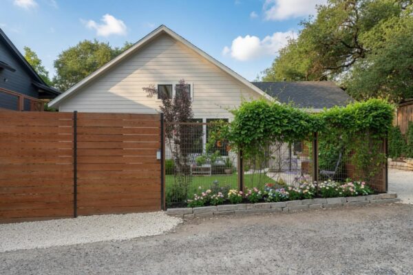 804 W Annie St #2, Austin