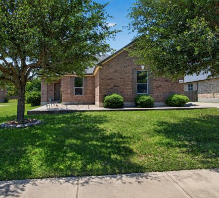 1005 Lonesome Lilly Way, Pflugerville