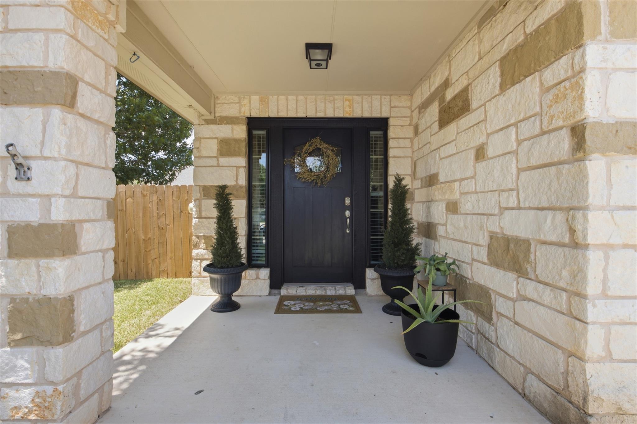 1617 Sunflower St, Lockhart, TX 78644
