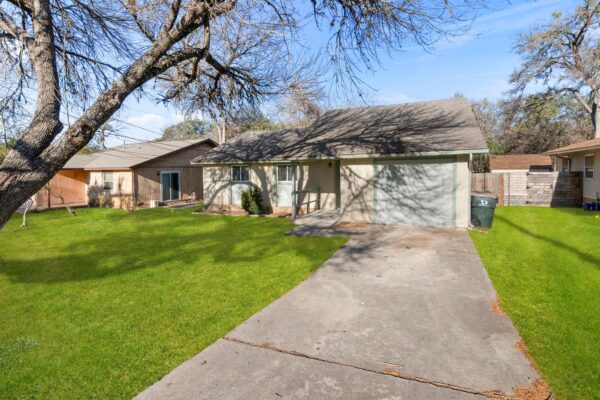2016 Nevada St, San Marcos