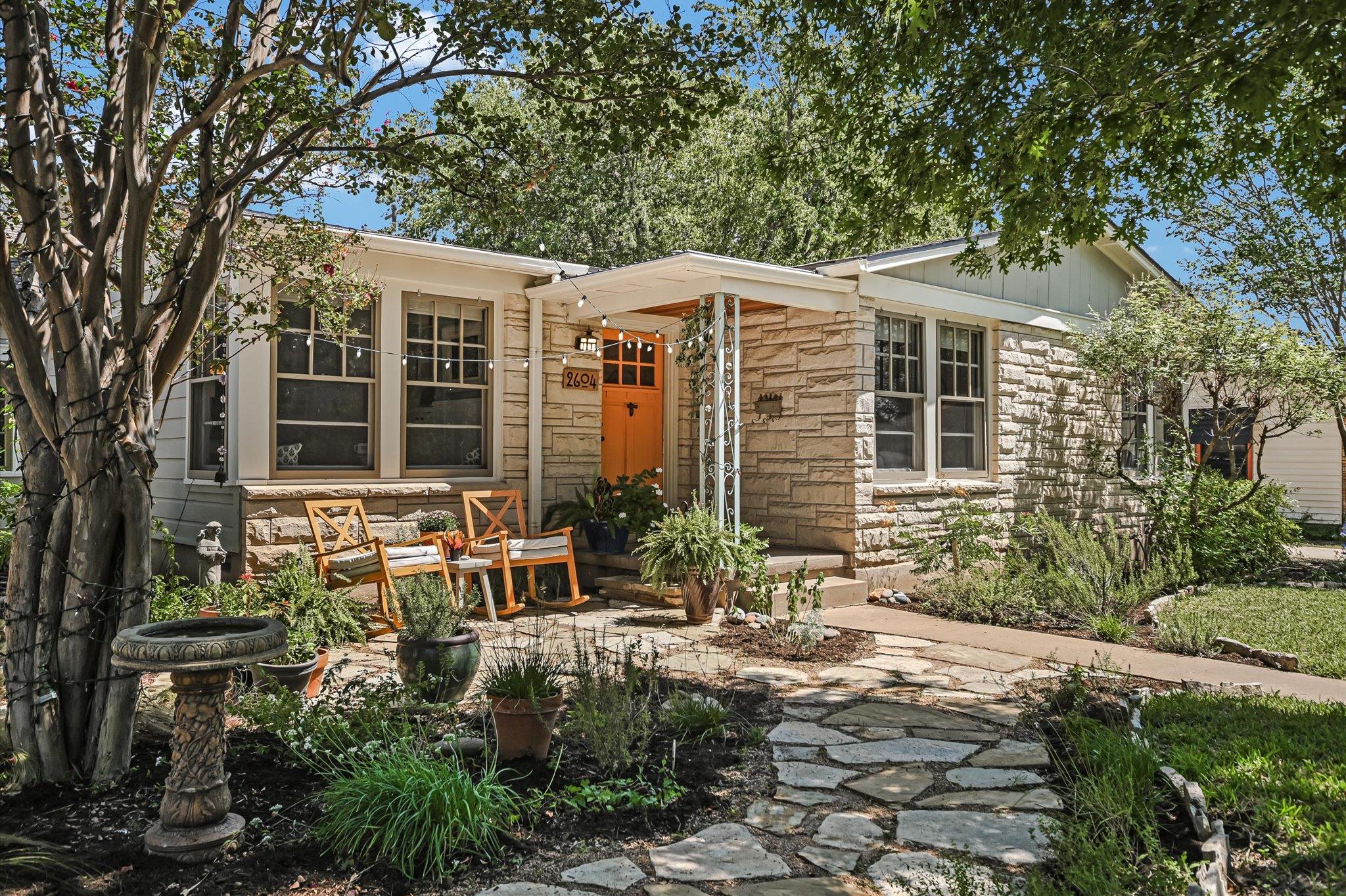 2604 Cavileer Ave, Austin, TX 78757