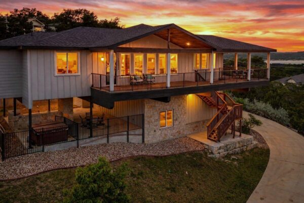20901 Broken Arrow St, Lago Vista