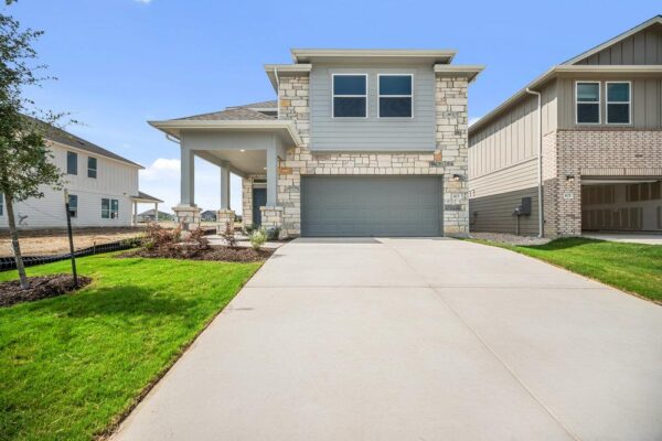295 Young St, Buda