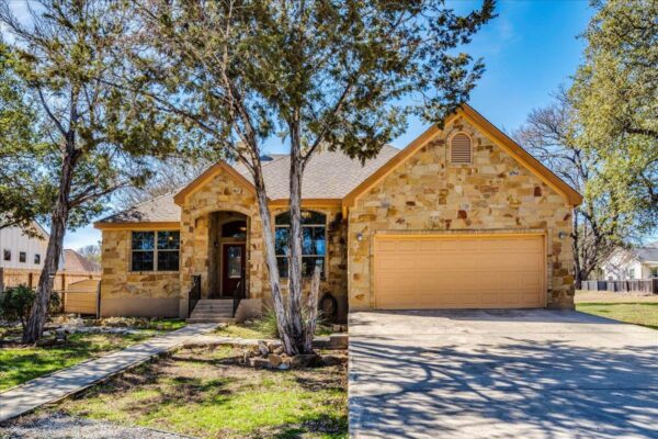 11 Rhapsody Ln, Wimberley