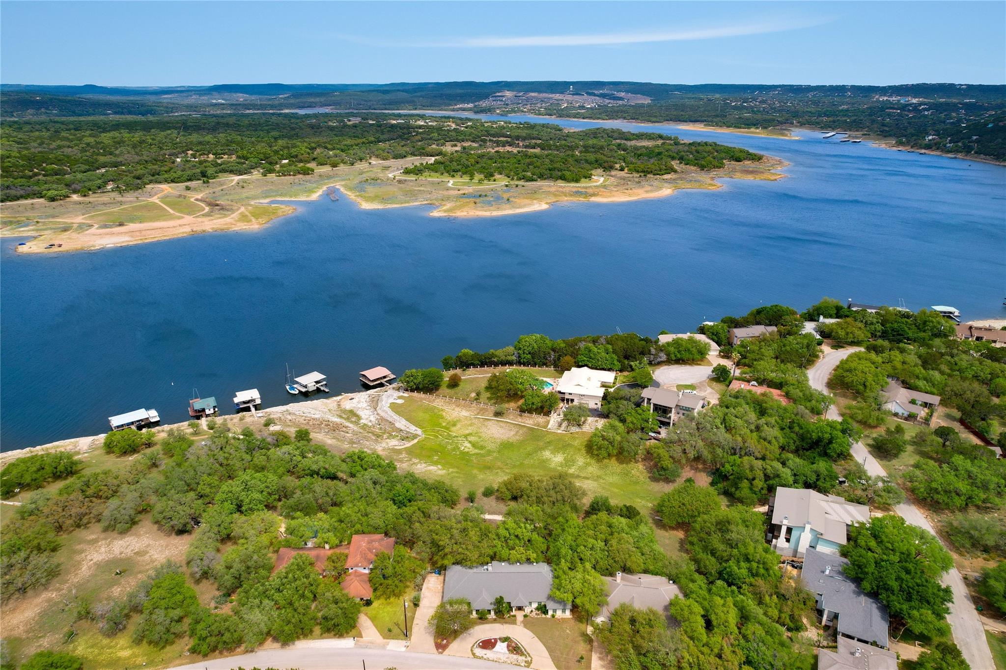 21604 Arrowhead Pt, Lago Vista, TX 78645