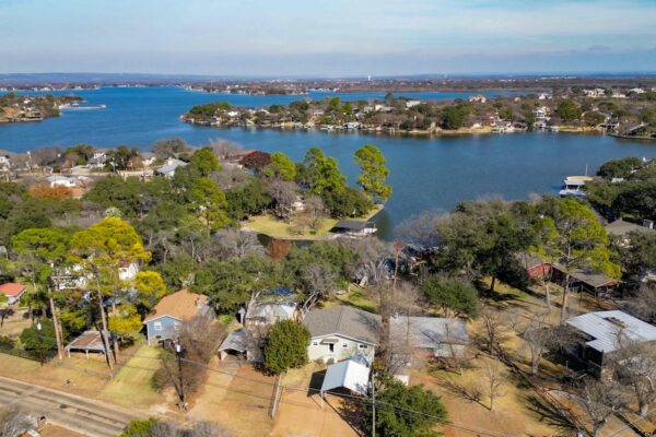 621 Sandy Mountain Dr, Sunrise Beach