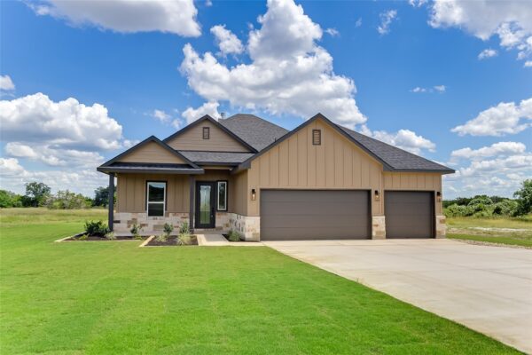 117 Rosebud Ranch Rd, Bertram