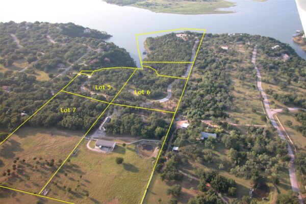 155 Contrails Way, Spicewood