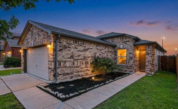 13637 Abraham Lincoln St, Manor