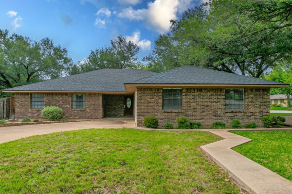 3502 Elm Dr, Temple