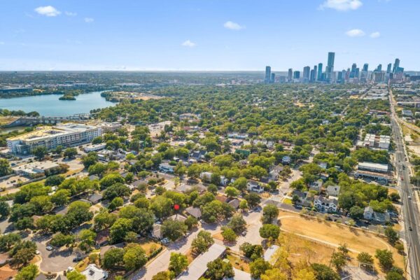 3007 E 4th St, Austin