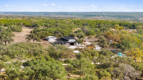 751 Prochnow Rd, Dripping Springs